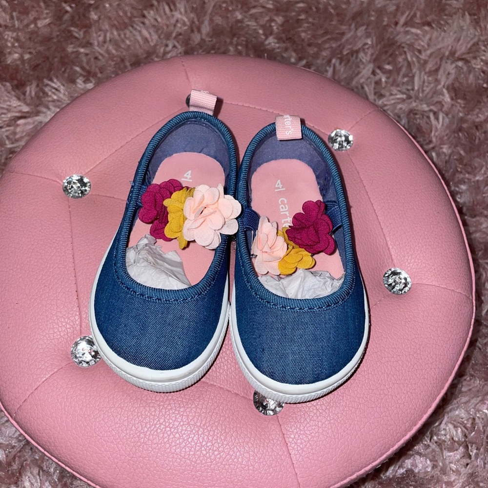 Carter's Toddler Girl Mary Dark Denim w/flowers. Worn once